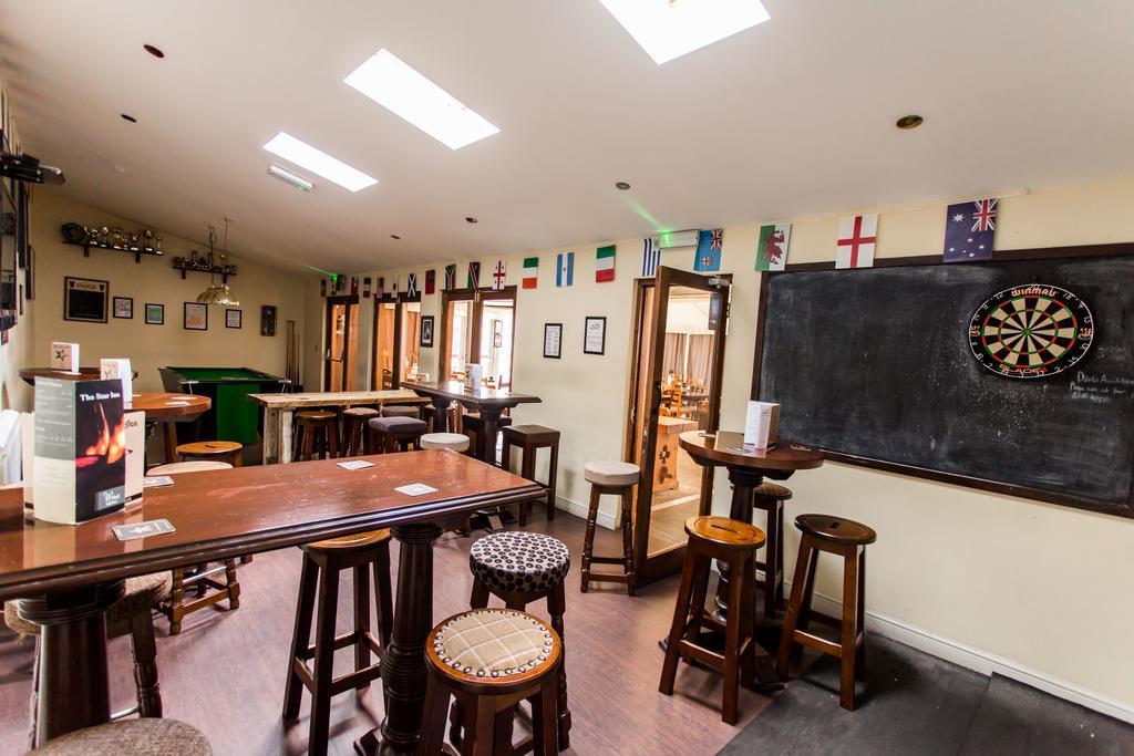 The Star Inn Бийстън Екстериор снимка