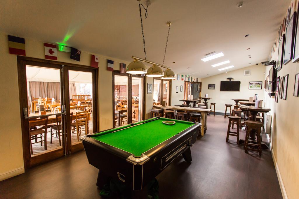 The Star Inn Бийстън Екстериор снимка
