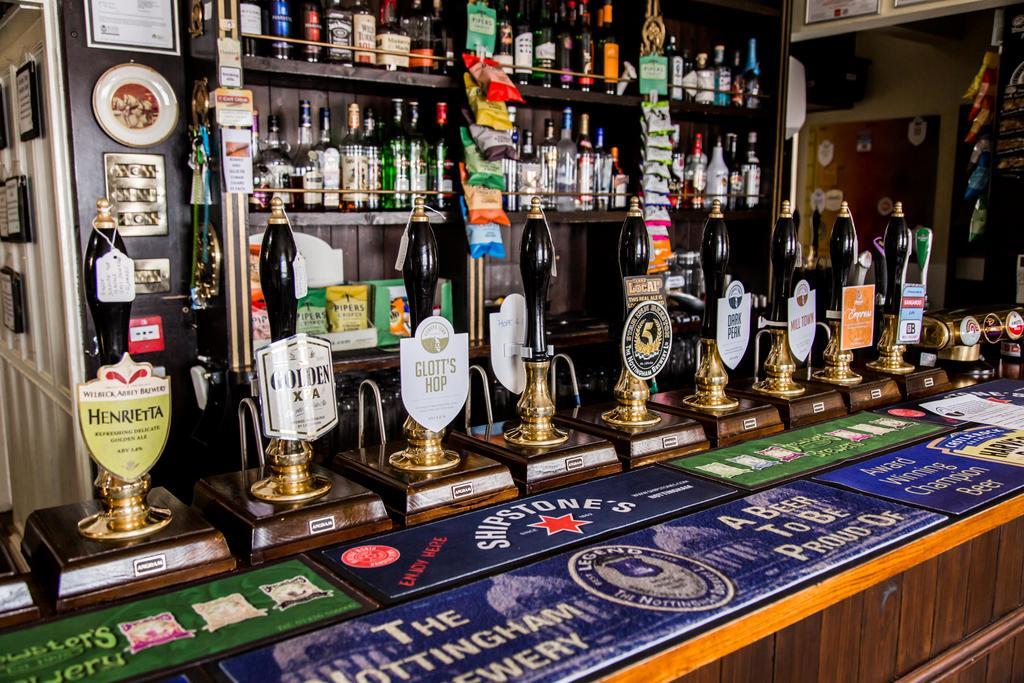 The Star Inn Бийстън Екстериор снимка